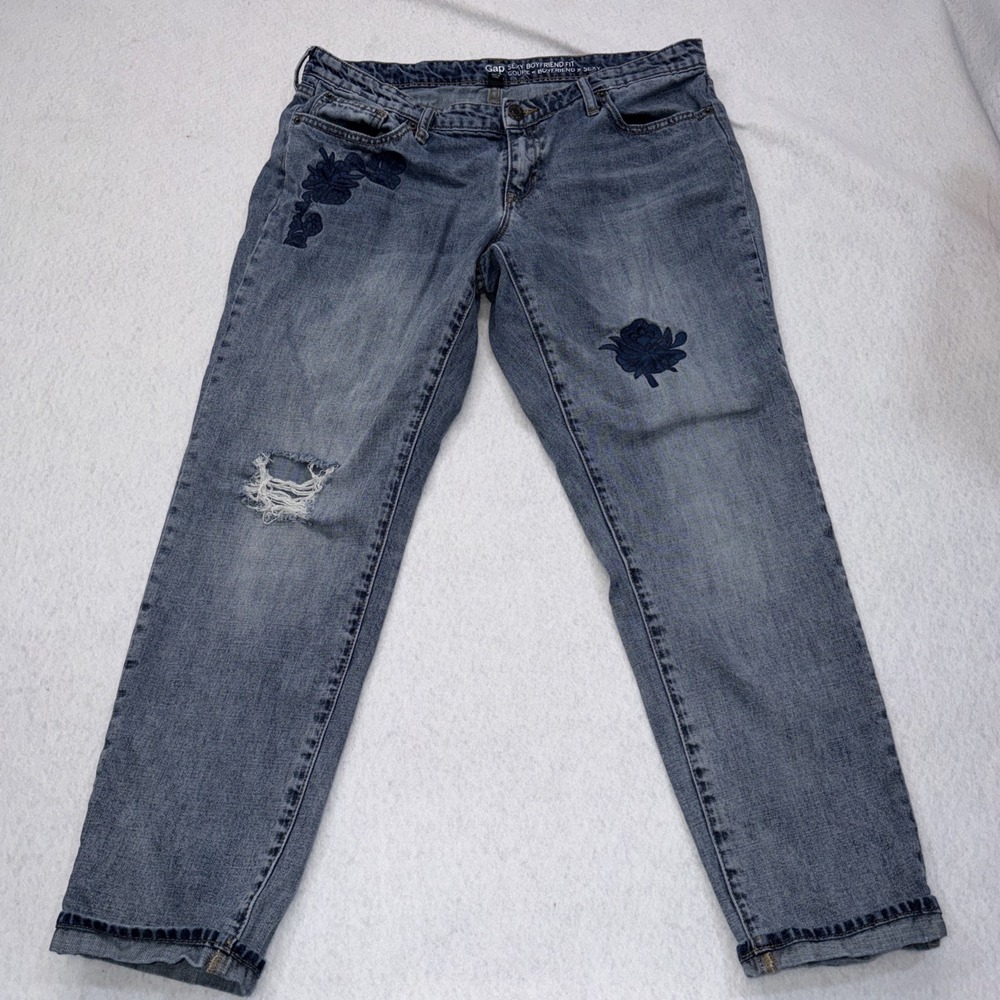 Gap Sexy Boyfriend Fit Distressed Denim Jeans size 14/32 Embroidered Flowers